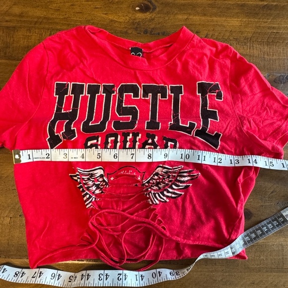 Crop cut out tshirt Windsor - Picture 3 of 4